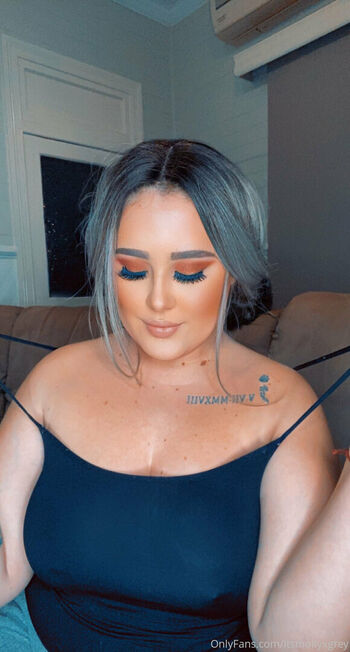 mollygrey_previews