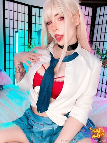 MollyRedWolf
