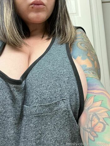 momboobs