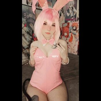 Momoiro Cosplay