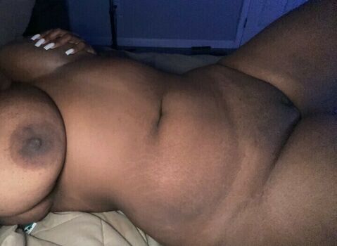 mona_juicy