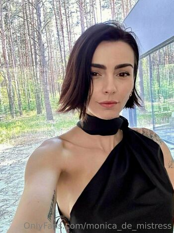 monica_de_mistress