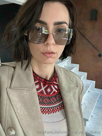 monica_de_mistress