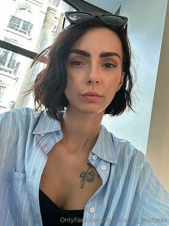 monica_de_mistress