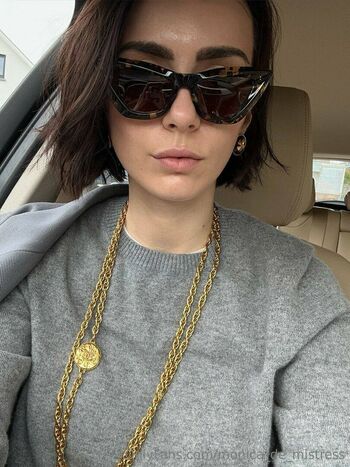 monica_de_mistress
