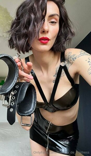 monica_de_mistress