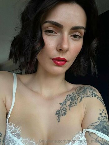 monica_de_mistress