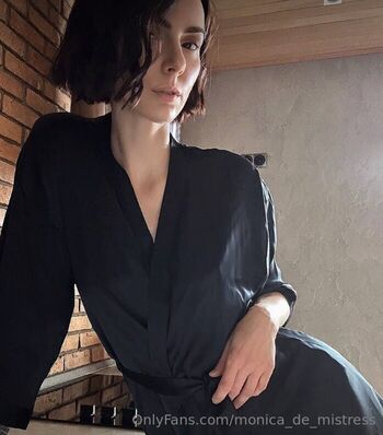 monica_de_mistress