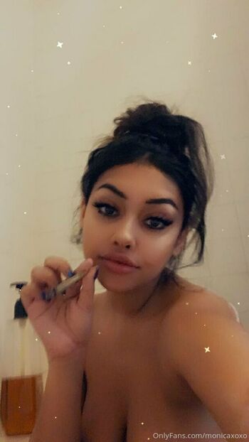 monicaxoxo
