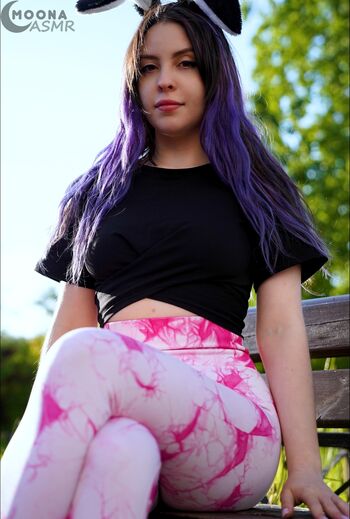 Moona ASMR