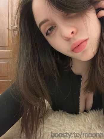 Moona ASMR