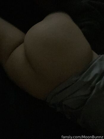 MoonBunnz