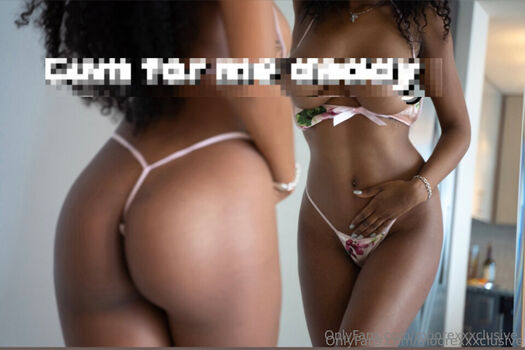 moorexxxclusive