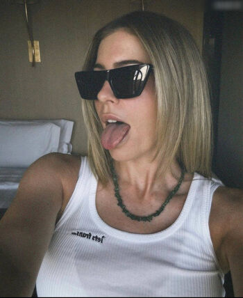 Mrs.Bella