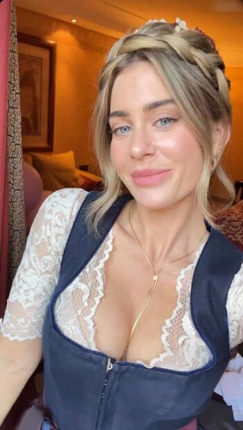 Mrs.Bella