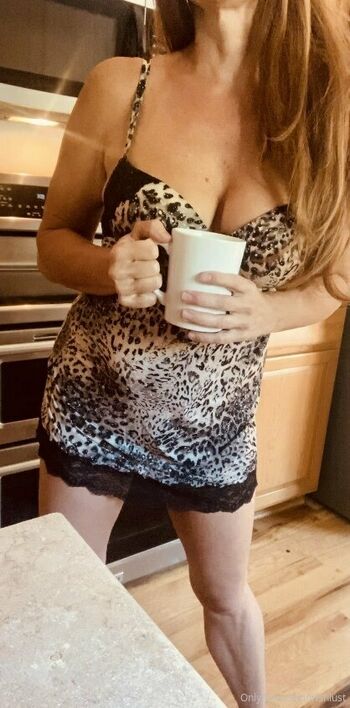 mrs_scarletlove