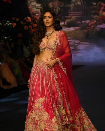 Mrunal Thakur