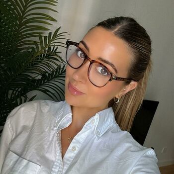 Msbellla