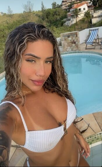 Muito Linda