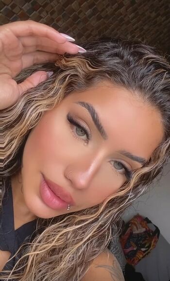 Muito Linda