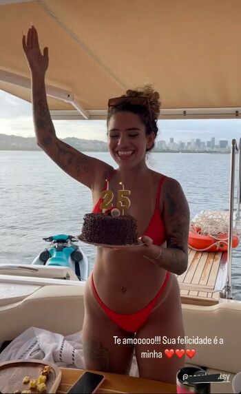 Muito Linda