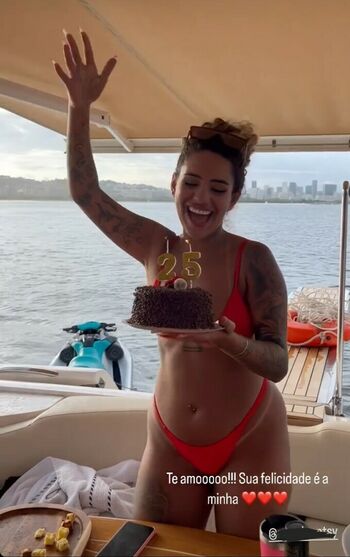 Muito Linda