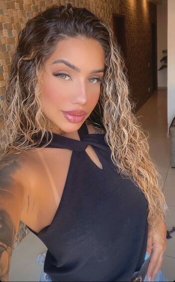 Muito Linda