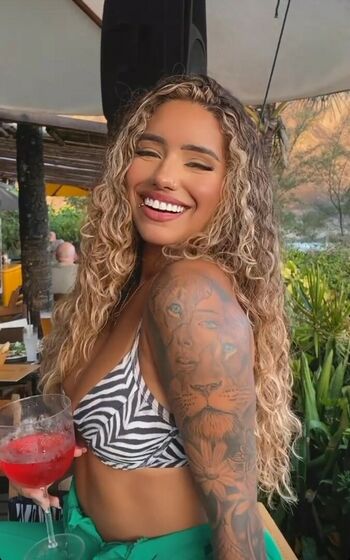 Muito Linda