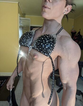 Muscle Geisha