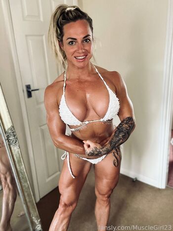 MuscleGirl23