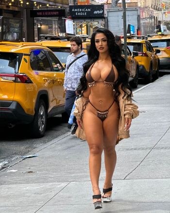 Nadia Khar