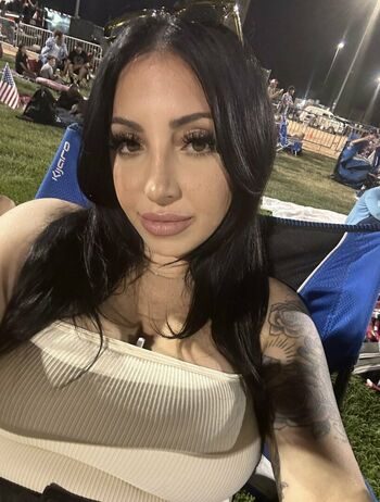 nadianaughty1