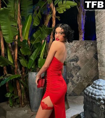 Nailea Devora