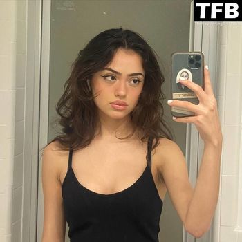 Nailea Devora