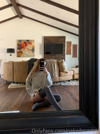 nakedscarlett