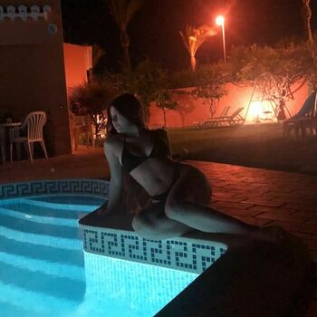 Nanda Costa