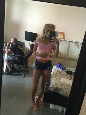 Naomi Woods