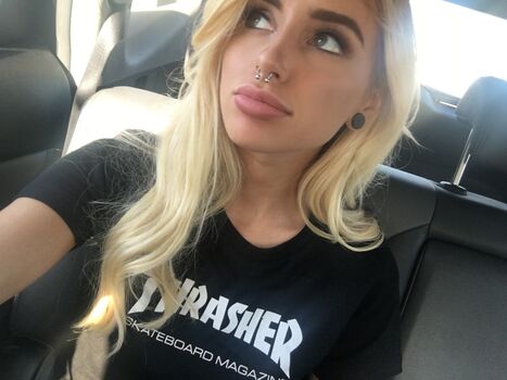 Naomi Woods