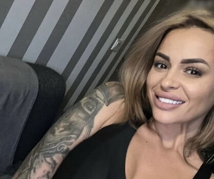 Naomistarr11