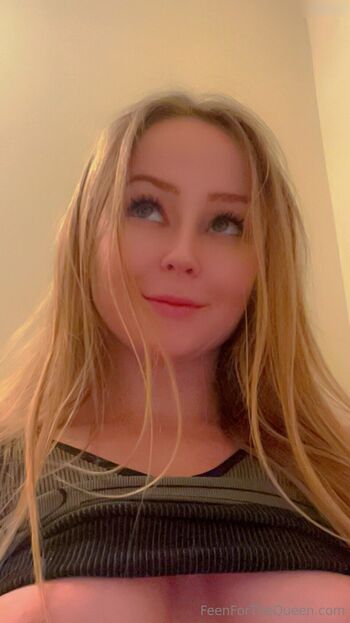 Natalia Queen