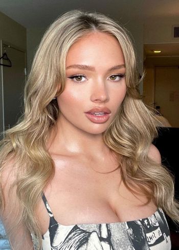 Natalie Alyn Lind