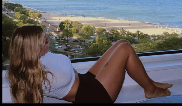 Natalie Alyn Lind