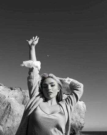 Natalie Alyn Lind
