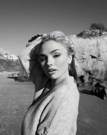 Natalie Alyn Lind