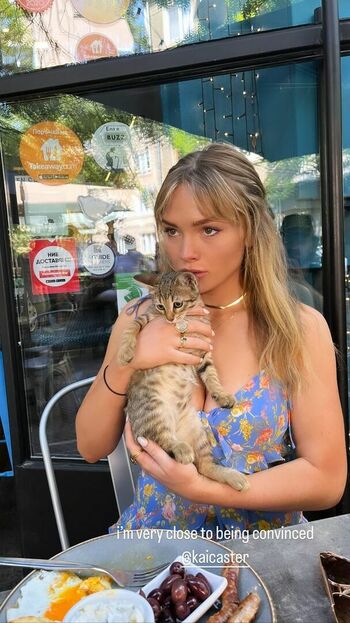 Natalie Alyn Lind