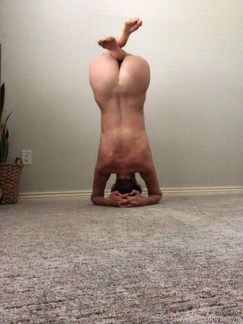 nataliemaeyoga