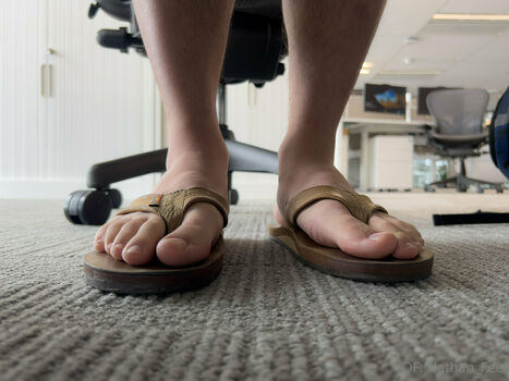 nathan_feet