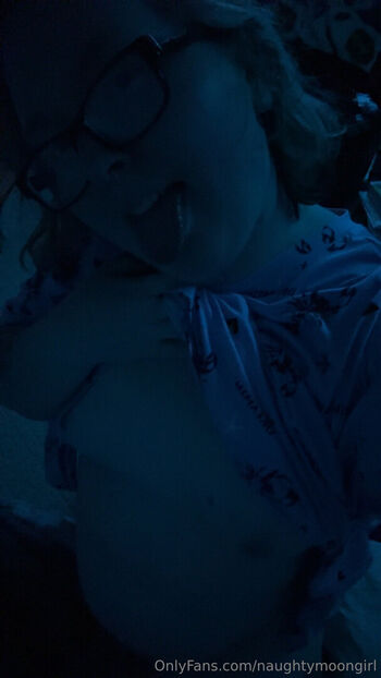 naughtymoongirl