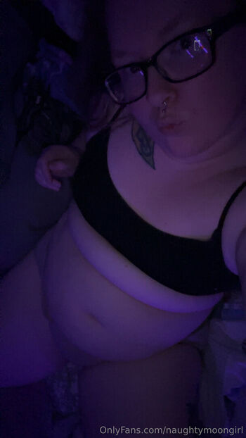 naughtymoongirl
