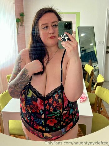 naughtynyxiefree